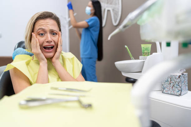 Best Emergency Cosmetic Dentistry (e.g., broken veneers) in Llano Grande, TX